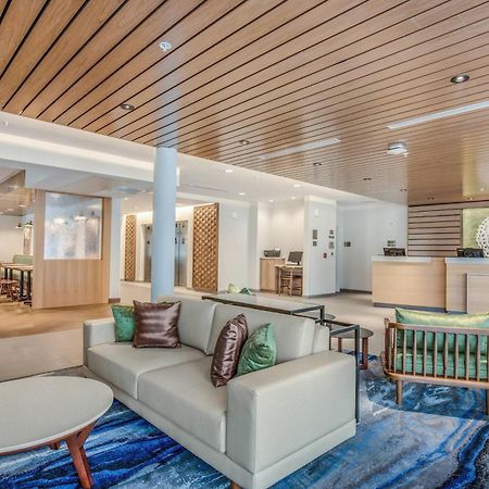 Fairfield Inn & Suites Вайтвотер Екстер'єр фото
