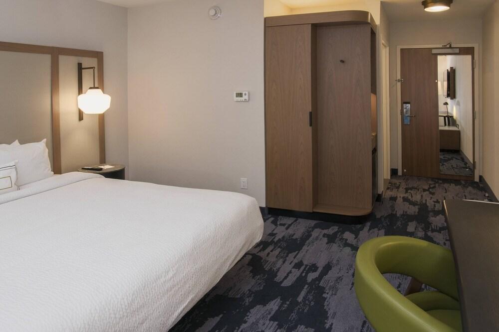 Fairfield Inn & Suites Вайтвотер Екстер'єр фото