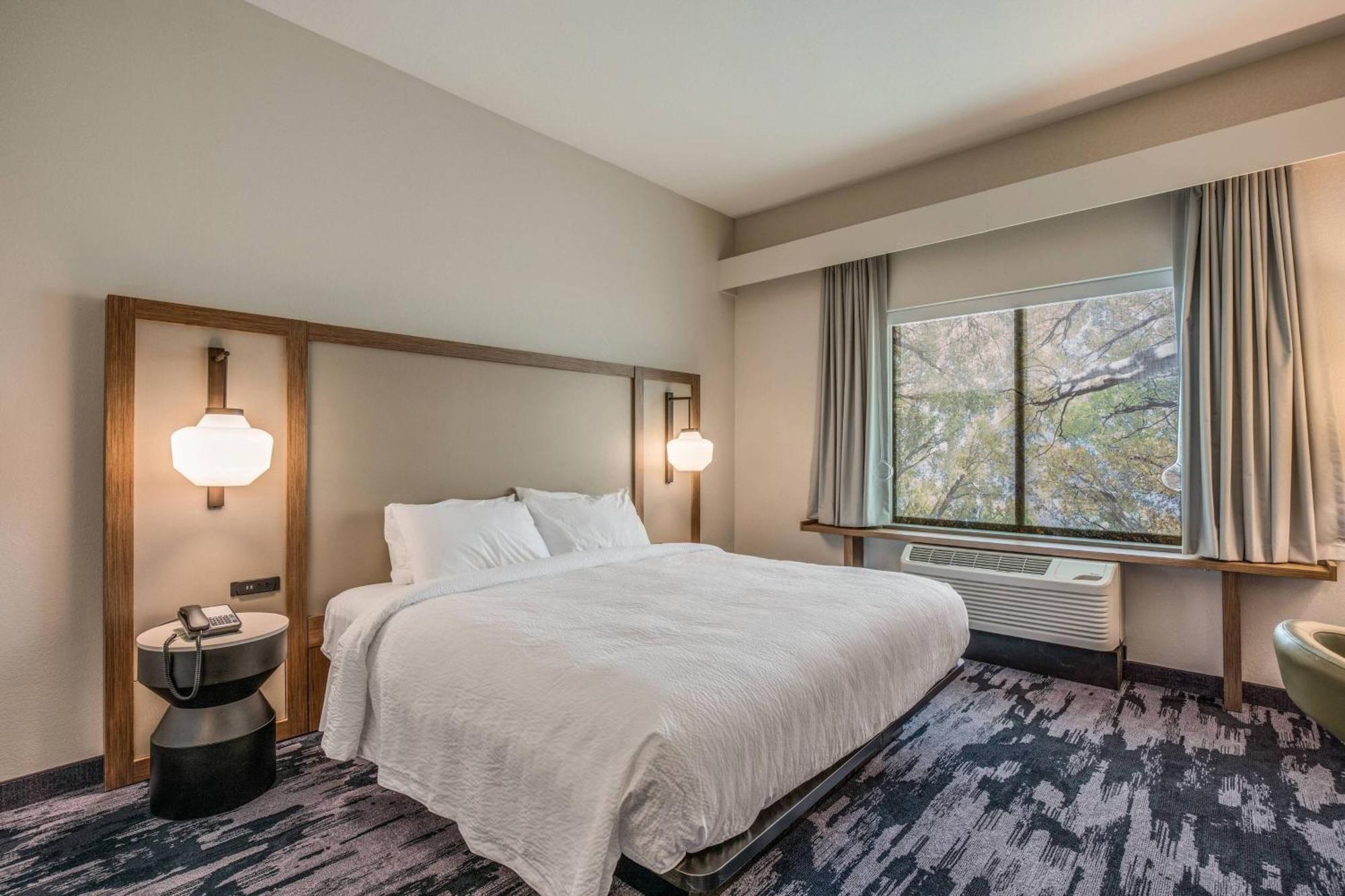 Fairfield Inn & Suites Вайтвотер Екстер'єр фото